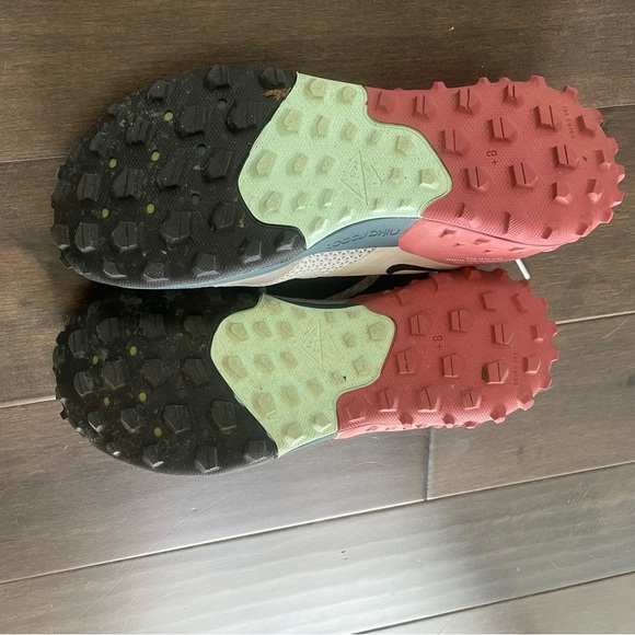 Nike Trail Wildhorse 7 - like new! - Picture 4 of 4